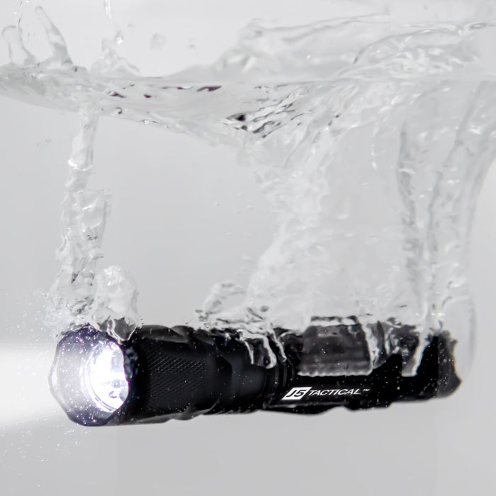Tout savoir sur la lampe militaire : types, atouts et usages