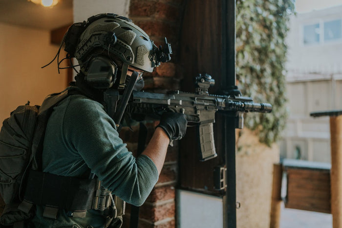L'Ubas Militaire : La Chemise de Combat Indispensable en Opération