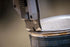 Cutter GERBER ouvre un pot de peinture