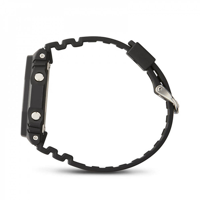 Montre Tactique G-Shock vu du côté droit