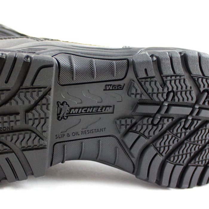 zoom sur la semelle de la Chaussure Magnum Police