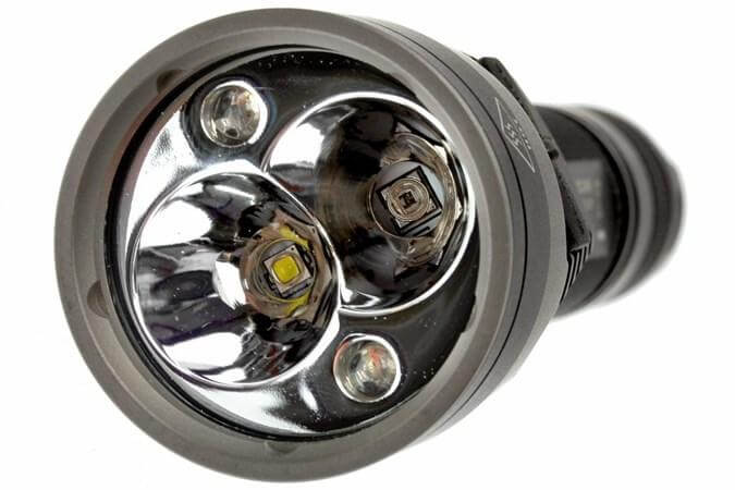 zoom sur la Lampe Tactique Infrarouge