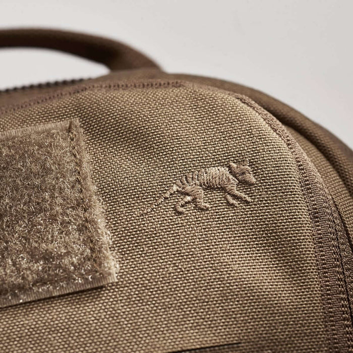 zoom sur le logo du Sac à Dos Militaire 10L